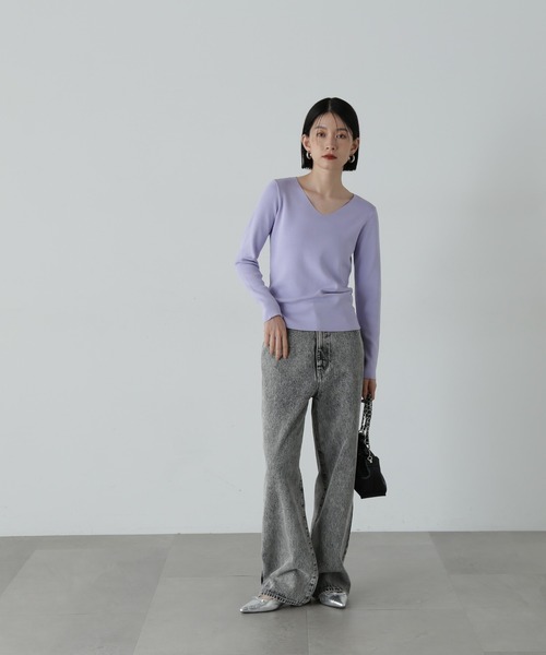 N.(N. Natural Beauty Basic)(エヌエヌナチュラルビューティーベーシック)の「◆◇総針Vネック長袖ニット(ニット/セーター・レディース・オフホワイト/ブラック/ライトグリーン/ライラック・MEDIUM)」の12枚目の写真