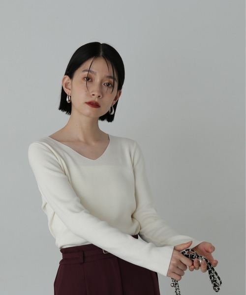 N.(N. Natural Beauty Basic)(エヌエヌナチュラルビューティーベーシック)の「◆◇総針Vネック長袖ニット(ニット/セーター・レディース・オフホワイト/ブラック/ライトグリーン/ライラック・MEDIUM)」の13枚目の写真