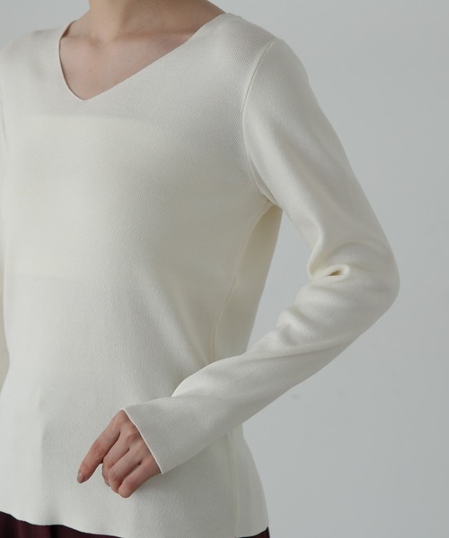 N.(N. Natural Beauty Basic)(エヌエヌナチュラルビューティーベーシック)の「◆◇総針Vネック長袖ニット(ニット/セーター・レディース・オフホワイト/ブラック/ライトグリーン/ライラック・MEDIUM)」の22枚目の写真