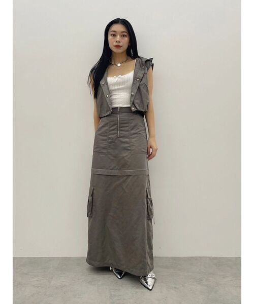 EVRIS（エヴリス）の「フードドロストショートベスト【セットアップ着用可能】（ベスト・レディース・グレー/アイボリー・FREE）」の5枚目の写真