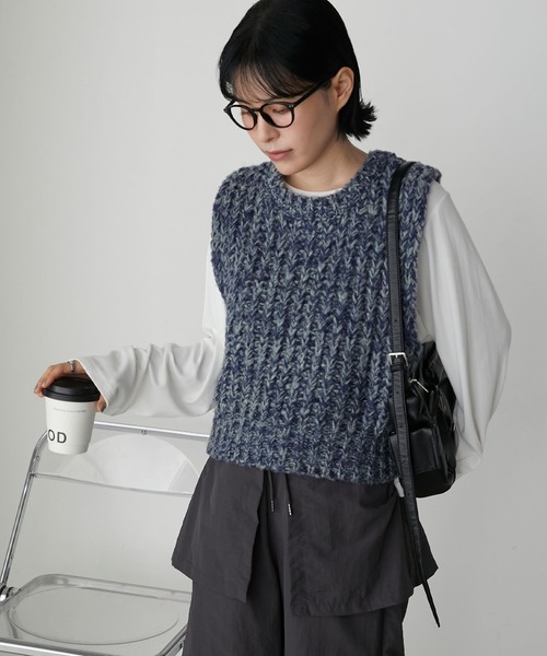 forksy.(フォルクシー)の「【forksy.】前後2wayローゲージメランジニットベスト(ベスト・レディース・グレー/アイボリー/ネイビー・FREE)」の3枚目の写真