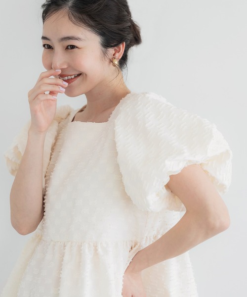 coca(coca)(コカ)の「ジャカードホイップフリルバルーン袖ブラウス(シャツ/ブラウス・レディース・アイボリー/ブラック・M/L)」の10枚目の写真