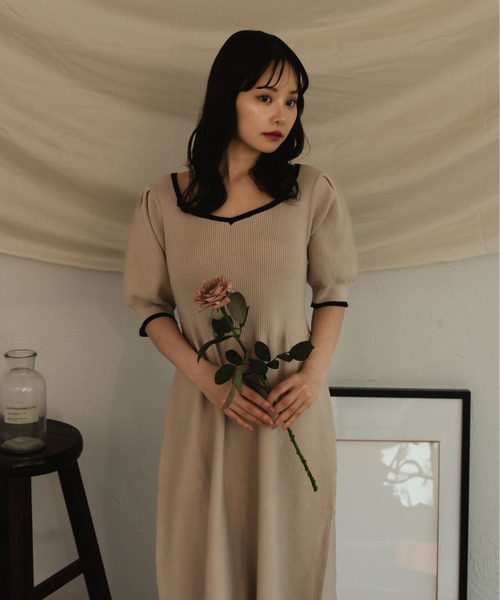 fupel(フぺル)の「puff sleeve flare color schematic knit onepiece / パフスリーブフレア配色ニットワンピース(ワンピース・レディース・ベージュ/ブラック・FREE)」の9枚目の写真