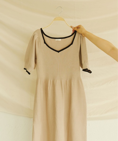 fupel(フぺル)の「puff sleeve flare color schematic knit onepiece / パフスリーブフレア配色ニットワンピース(ワンピース・レディース・ベージュ/ブラック・FREE)」の18枚目の写真