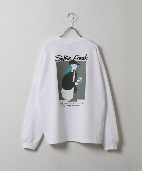 ZIP FIVE(ジップファイブ)の「【Selfie freak】 イラスト バックプリント セルフィーガール 長袖 Tシャツ / ロンT / クルーネック(Tシャツ/カットソー・メンズ・ブラック/パープル/ホワイト・MEDIUM/LARGE/X-LARGE)」の5枚目の写真