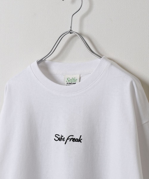 ZIP FIVE(ジップファイブ)の「【Selfie freak】 イラスト バックプリント セルフィーガール 長袖 Tシャツ / ロンT / クルーネック(Tシャツ/カットソー・メンズ・ブラック/パープル/ホワイト・MEDIUM/LARGE/X-LARGE)」の15枚目の写真