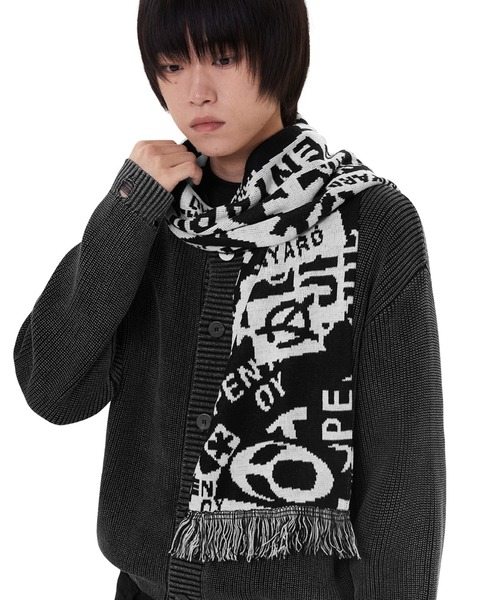 OY（オーワイ）の「『OY/オーワイ』 ALL OVER LOGO MUFFLER /オールオーバーロゴマフラー（マフラー・レディース・ブラック・FREE）」の3枚目の写真