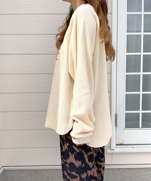 Q（キュー）の「ワッフルボリュームトップス（Tシャツ/カットソー・レディース・アイボリー/ブルー/ブラック・MEDIUM）」の5枚目の写真