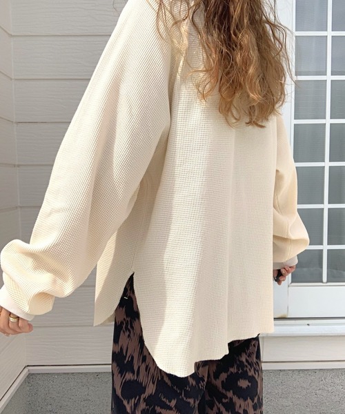 Q（キュー）の「ワッフルボリュームトップス（Tシャツ/カットソー・レディース・アイボリー/ブルー/ブラック・MEDIUM）」の10枚目の写真