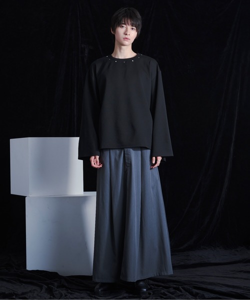 Ellno Loset（エルノロゼット）の「２WAYスタッズバックロゴロンT（Tシャツ/カットソー・メンズ・オフホワイト/ブラック・SMALL/MEDIUM/LARGE）」の21枚目の写真