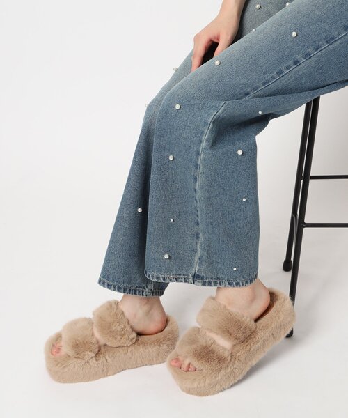 cs T&P(シーエスティーアンドピー)の「厚底ふわふわファーサンダル(サンダル・レディース・ベージュ系3/ピンク系8/アイボリー系3/ブラック系3・S/M/L/LL)」の17枚目の写真