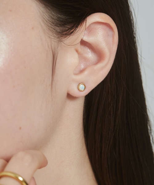 ciite' surgical stainless(シーテサージカルステンレス)の「【 金属アレルギー対応 】 シンプルミニピアス サージカルステンレス (両耳用)(ピアス(両耳用)・レディース・ゴールド/シルバー・FREE)」の9枚目の写真