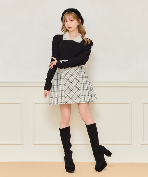 かれー apres jour（アプレジュール）の「シャギー襟付きパワショルニット