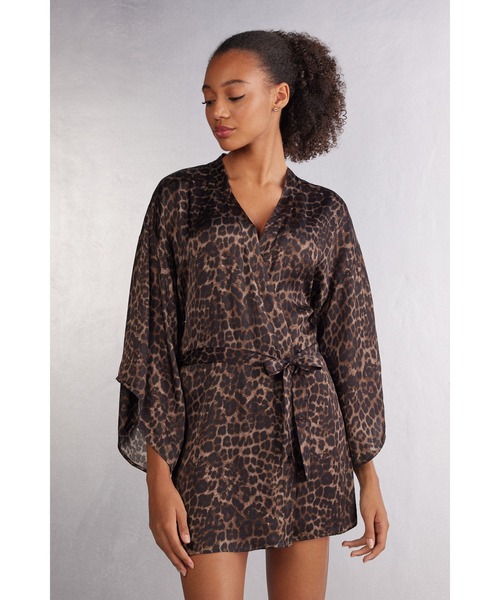 Intimissimi（インティミッシミ）の「Luxurious Leopard ビスコースサテン キモノガウン（ガウン/バスローブ・レディース・レオパード・M/L/S/M）」の2枚目の写真