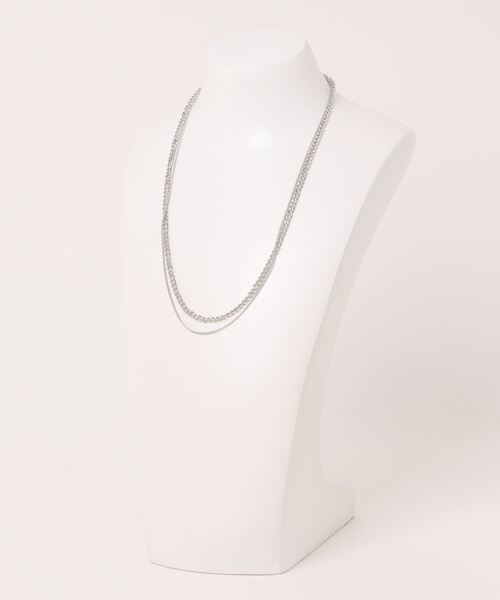 A.P.C.(アーペーセー)の「COLLIER MINIMAL(ネックレス・メンズ・シルバー・ONESIZE)」の2枚目の写真