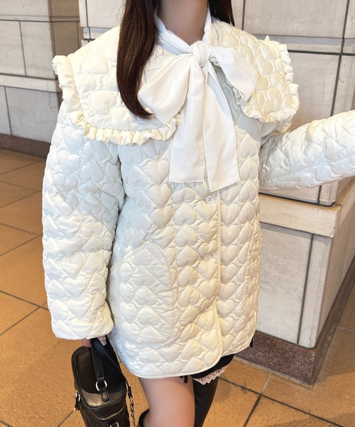 apres jour(アプレジュール)の「ハートキルティングアウター【ZOZOTOWN限定アイテム】(ブルゾン・レディース・ブラック/アイボリー/ピンク・フリー/X-LARGE)」の9枚目の写真