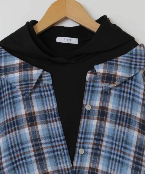 a.v.v（アーヴェヴェ）の「[160]フーディーパーカーシャツレイヤードトップス（シャツ/ブラウス・キッズ・ブラック/ブルー・160）」の5枚目の写真