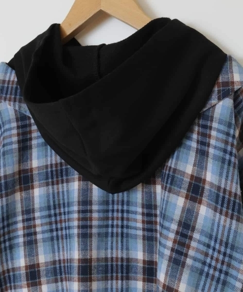 a.v.v（アーヴェヴェ）の「[160]フーディーパーカーシャツレイヤードトップス（シャツ/ブラウス・キッズ・ブラック/ブルー・160）」の10枚目の写真