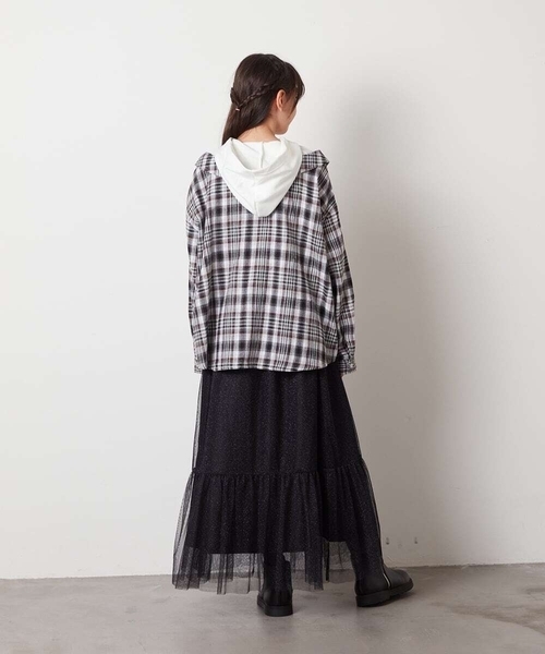 a.v.v（アーヴェヴェ）の「[160]フーディーパーカーシャツレイヤードトップス（シャツ/ブラウス・キッズ・ブラック/ブルー・160）」の19枚目の写真