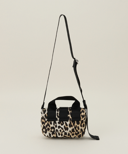 GANNI(ガニー)の「【GANNI / ガニー】 Recycled Tech Mini Satchel(ショルダーバッグ・レディース・キャメル/ブラック・FREE)」の5枚目の写真