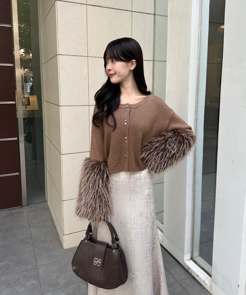 mellowneon（メロウネオン）の「ファースリーブニットカーディガン/ニット/カーディガン/ファー（ニット/セーター・レディース・グレー/ブラウン/ベージュ・FREE）」の4枚目の写真