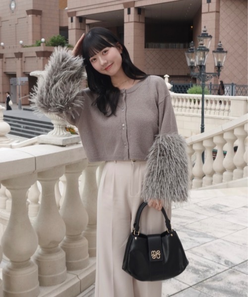 mellowneon（メロウネオン）の「ファースリーブニットカーディガン/ニット/カーディガン/ファー（ニット/セーター・レディース・グレー/ブラウン/ベージュ・FREE）」の22枚目の写真