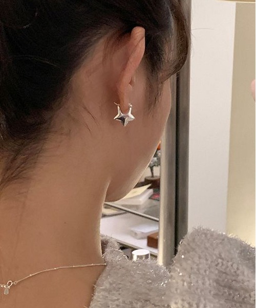 星と月のモチーフ ピアス(両耳用) 月モチーフシルバーピアス-両耳