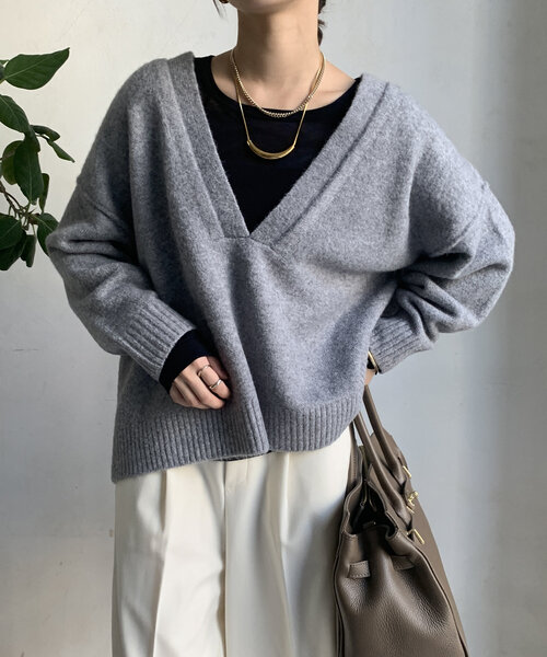 DouDou（ドゥドゥ）の「深Vニットプルオーバー（ニット/セーター・レディース・グレー/ブルー/ベージュ・FREE）」の10枚目の写真