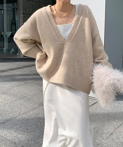 DouDou（ドゥドゥ）の「深Vニットプルオーバー（ニット/セーター・レディース・グレー/ブルー/ベージュ・FREE）」の21枚目の写真