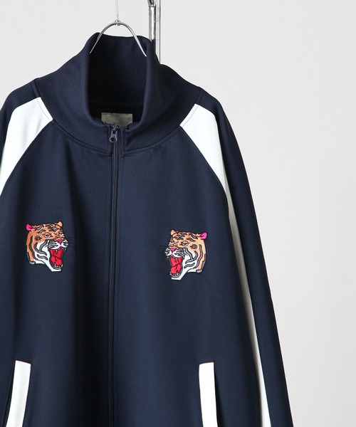 ZIP FIVE（ジップファイブ）の「【ZIP FIVE】 アニマル 刺繍 サイドライン ハイネック 長袖 トラックジャケット / スカジャン・スカジャージ（ジャージ・メンズ・ブラック/ネイビー・LARGE/MEDIUM/X-LARGE）」の10枚目の写真