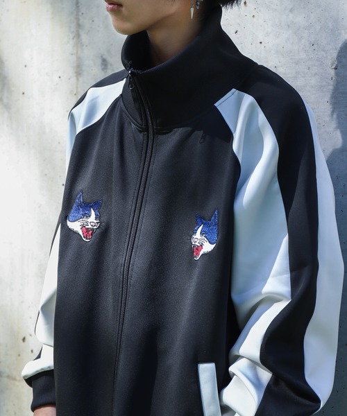 ZIP FIVE（ジップファイブ）の「【ZIP FIVE】 アニマル 刺繍 サイドライン ハイネック 長袖 トラックジャケット / スカジャン・スカジャージ（ジャージ・メンズ・ブラック/ネイビー・LARGE/MEDIUM/X-LARGE）」の16枚目の写真