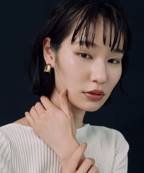 novice（ノーヴィス）の「【novice】Reverse Round Pierce［Stainless］（ピアス（両耳用）・レディース・シルバー/ゴールド・FREE）」の9枚目の写真