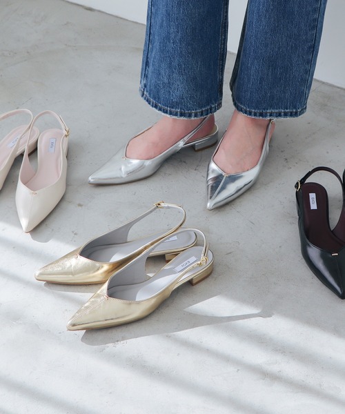 EVOL（イーボル）の「【軽量・柔らかい】Vカットバックバンドパンプス IY5592（パンプス・レディース・アイボリー/ゴールド/ブラック/シルバー/シルバーグレー・22.0cm/25.0cm/23.5cm/23.0cm/22.5cm/24.5cm/24.0cm）」の4枚目の写真