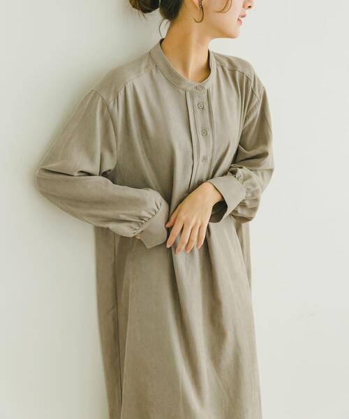 ITEMS URBANRESEARCH（アイテムズ アーバンリサーチ）の「ピケバンドカラーシャツワンピース（ワンピース・レディース・ベージュ/ネイビー・FREE）」の10枚目の写真