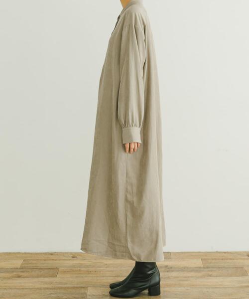 ITEMS URBANRESEARCH（アイテムズ アーバンリサーチ）の「ピケバンドカラーシャツワンピース（ワンピース・レディース・ベージュ/ネイビー・FREE）」の15枚目の写真