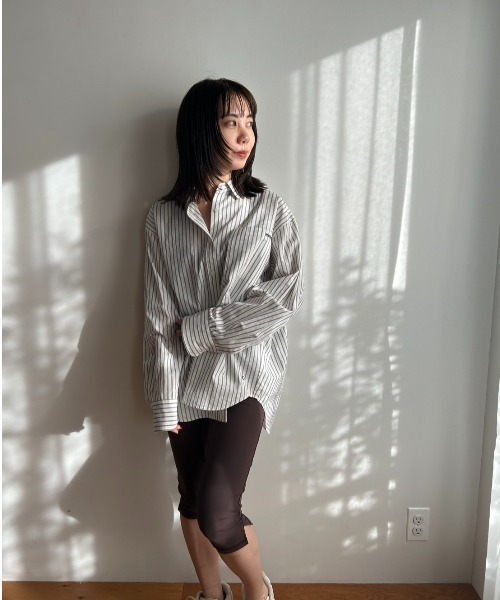 emmi(エミ)の「【10th】eco emmiロゴボタンダウンシャツ(シャツ/ブラウス・レディース・ブルー/ホワイト/ストライプ・FREE)」の12枚目の写真