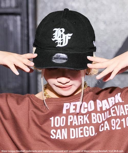 BACK TO THE FIELD（バック トゥー ザ フィールド）の「【NEWERA】BTTFアイコンロゴ9THIRTYキャップ（キャップ・レディース・ブラック/ネイビー系/ホワイト/ブラウン系・FREE）」の2枚目の写真