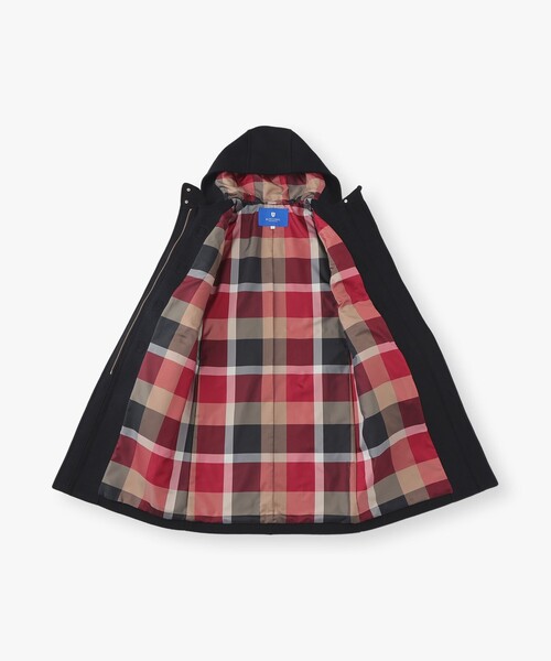 BLUE LABEL CRESTBRIDGE（ブルーレーベルクレストブリッジ）の「【一部店舗限定】パイルメルトンダッフルコート（ダッフルコート・レディース・オフホワイト/ブラック/ダークネイビー・38/36）」の16枚目の写真