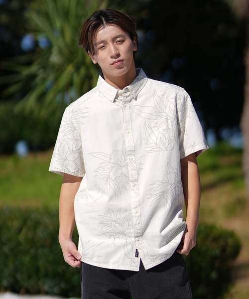 Quiksilver(クイックシルバー)の「QUIKSILVER/クイックシルバー 半袖シャツ アロハシャツ EQYWT04620(シャツ/ブラウス・メンズ・ホワイト/ダークグレー・M/L)」の3枚目の写真