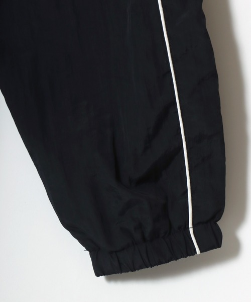 U.S. POLO ASSN.(ユーエスポロアッスン)の「U.S. POLO ASSN./ユーエスポロアッスン 別注 Nylon Piping Track Jacket/オーバーサイズ ナイロン ブロークコア ジップアップ トラックジャケット/アノラックジャケット/レディース メンズ(ナイロンジャケット・メンズ・ブラック/グレー/ブラック系その他/ライトグレー・M/L/LL)」の10枚目の写真