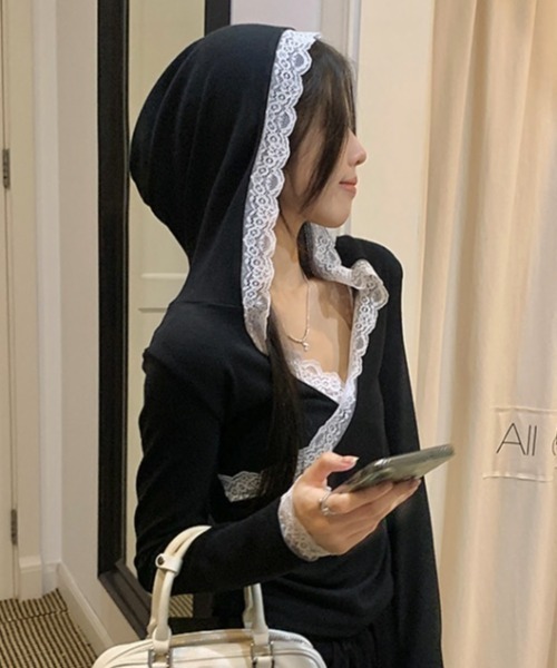 LADY LIKE(レディライク)の「レース付きカシュクールもちもちフーディ(Tシャツ/カットソー・レディース・ホワイト/ブラック/グレー・M)」の4枚目の写真