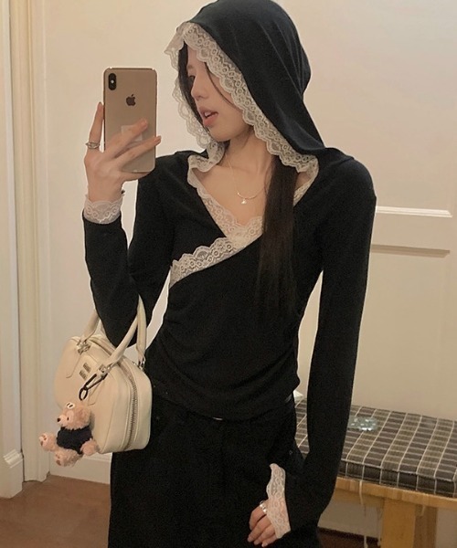 LADY LIKE(レディライク)の「レース付きカシュクールもちもちフーディ(Tシャツ/カットソー・レディース・ホワイト/ブラック/グレー・M)」の5枚目の写真