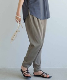 多機能テーパードパンツ