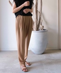 多機能テーパードパンツ