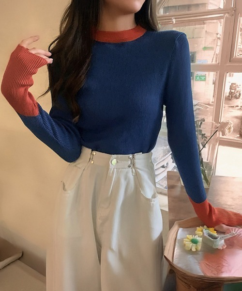 Miniministore(ミニミニストア)の「バイカラーニット 指穴ニットプルオーバー(ニット/セーター・レディース・ダークブルー/ダークベージュ/ホワイト/グレー系1/ブラック/グレー系・FREE)」の6枚目の写真
