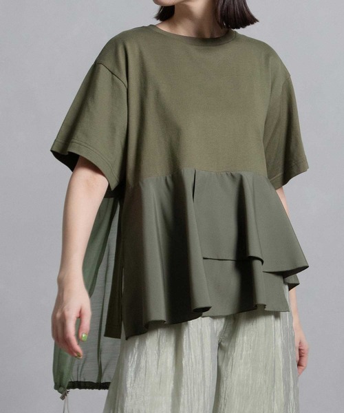 MARECHAL TERRE（マルシャルテル）の「フリルジョイントトップス（Tシャツ/カットソー・レディース・ベージュ/ブラック/カーキ/オフホワイト/ブルー・MEDIUM）」の4枚目の写真