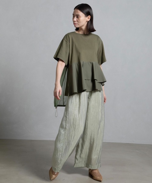 MARECHAL TERRE（マルシャルテル）の「フリルジョイントトップス（Tシャツ/カットソー・レディース・ベージュ/ブラック/カーキ/オフホワイト/ブルー・MEDIUM）」の15枚目の写真