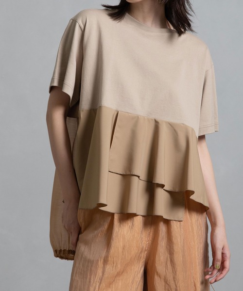 MARECHAL TERRE（マルシャルテル）の「フリルジョイントトップス（Tシャツ/カットソー・レディース・ベージュ/ブラック/カーキ/オフホワイト/ブルー・MEDIUM）」の17枚目の写真