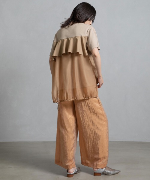 MARECHAL TERRE（マルシャルテル）の「フリルジョイントトップス（Tシャツ/カットソー・レディース・ベージュ/ブラック/カーキ/オフホワイト/ブルー・MEDIUM）」の20枚目の写真