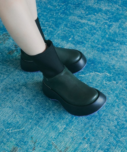 VEGE（ベジ）の「VEGE Taitan（ブーツ・レディース・ブラック/グレイッシュベージュ/オリーブ・23/23.5/24/24.5）」の3枚目の写真